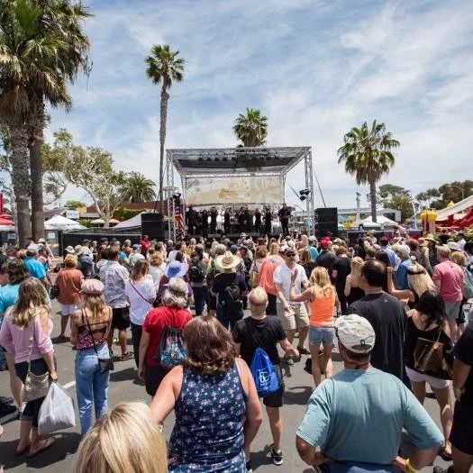Crowds at the Fiesta del Sol arts and music festival in Solana Beach